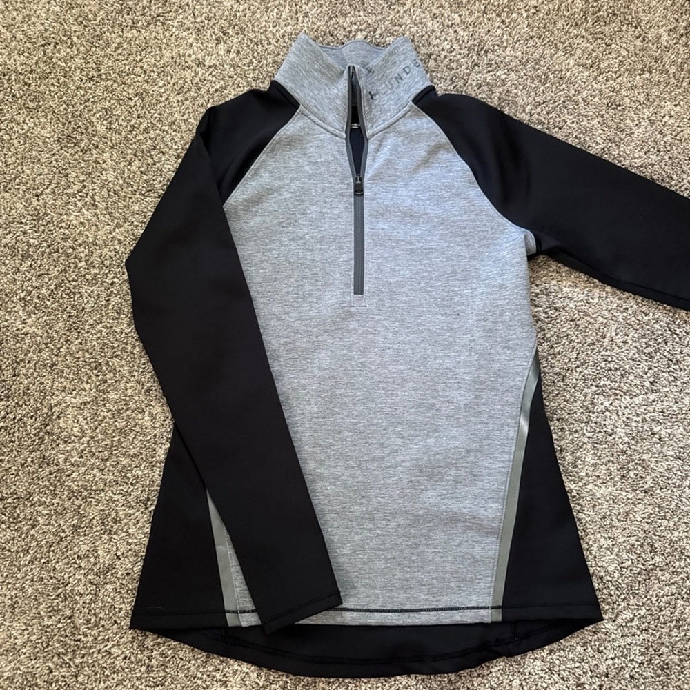 Under Armour Gray and Black Women's Top